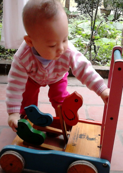 Bé chậm biết đi, mẹ hãy xem thử con mình có mắc phải những vấn đề này hay không